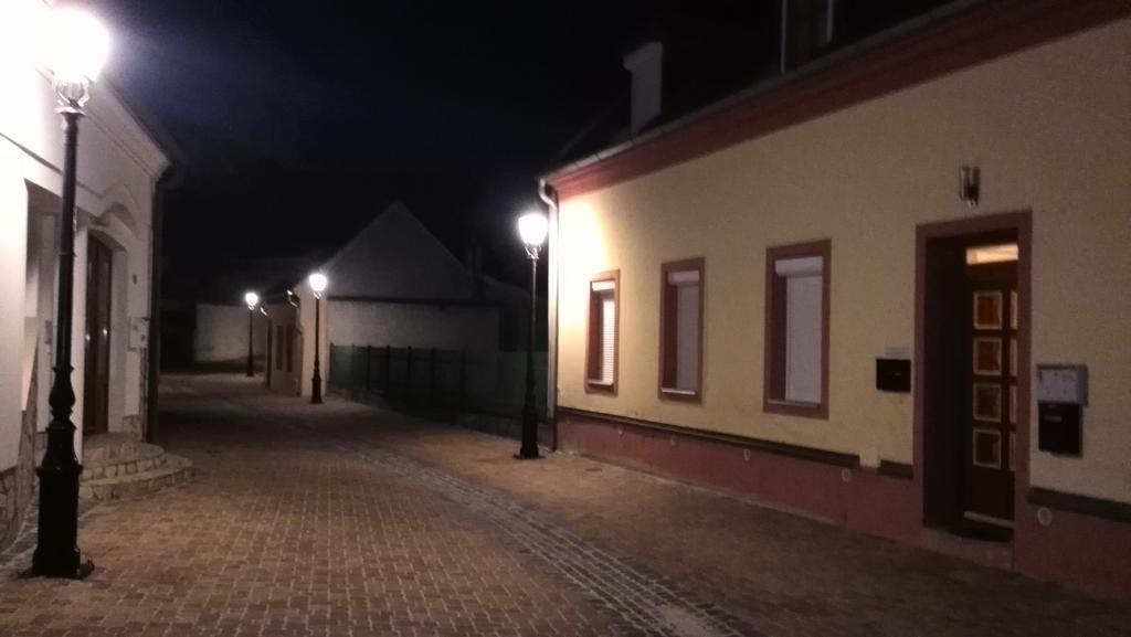 Apartman Kaszás Central Mosonmagyaróvár Exterior foto