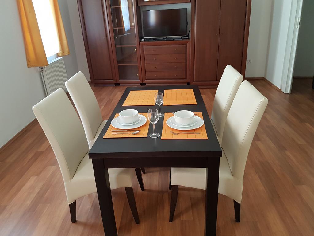 Apartman Kaszás Central Mosonmagyaróvár Exterior foto