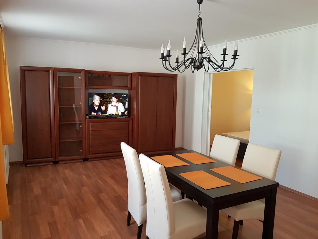 Apartman Kaszás Central Mosonmagyaróvár Exterior foto